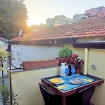 Casetta Correra: Terrazzo E Relax Centro Di * Neapel
