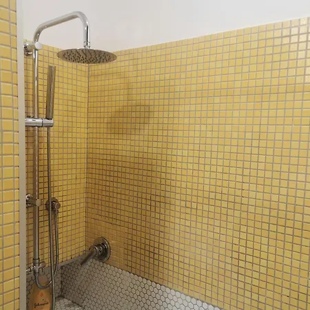 Casetta Correra: Terrazzo E Relax Centro Di