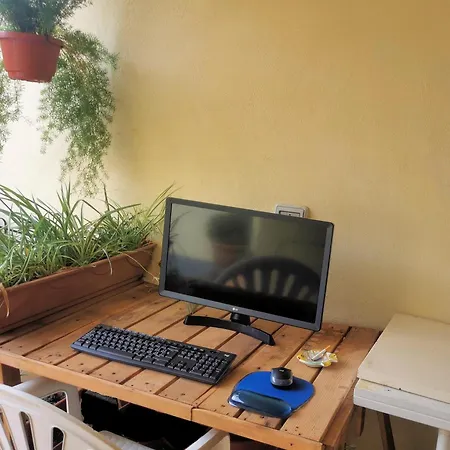 Appartamento Casetta Correra Relax Con Terrazzo E Confortevole Smart Working Nel Centro Di *