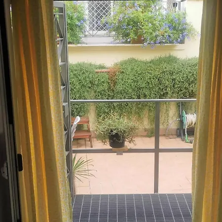 Casetta Correra: Terrazzo E Relax Centro Di