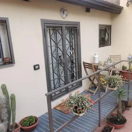 Casetta Correra: Terrazzo E Relax Centro Di